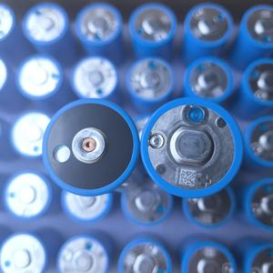 C40 20Ah <span class=keywords><strong>3</strong></span>,2 В <span class=keywords><strong>Lifepo4</strong></span> аккумуляторная батарея 40135 33140 для электромобилей вилочные погрузчики велосипедные Цилиндрические литий-ионные Высокопроизводительные - Product Image 4