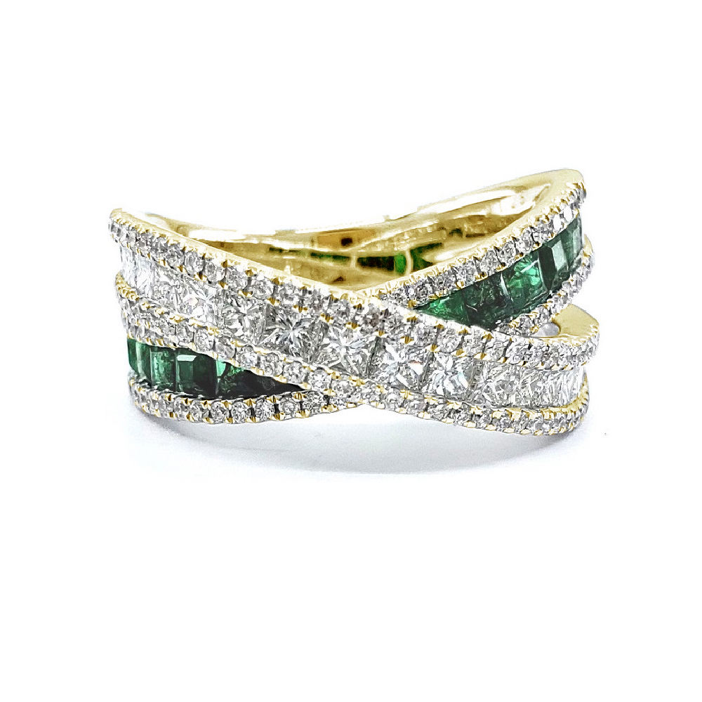 สีเหลือง