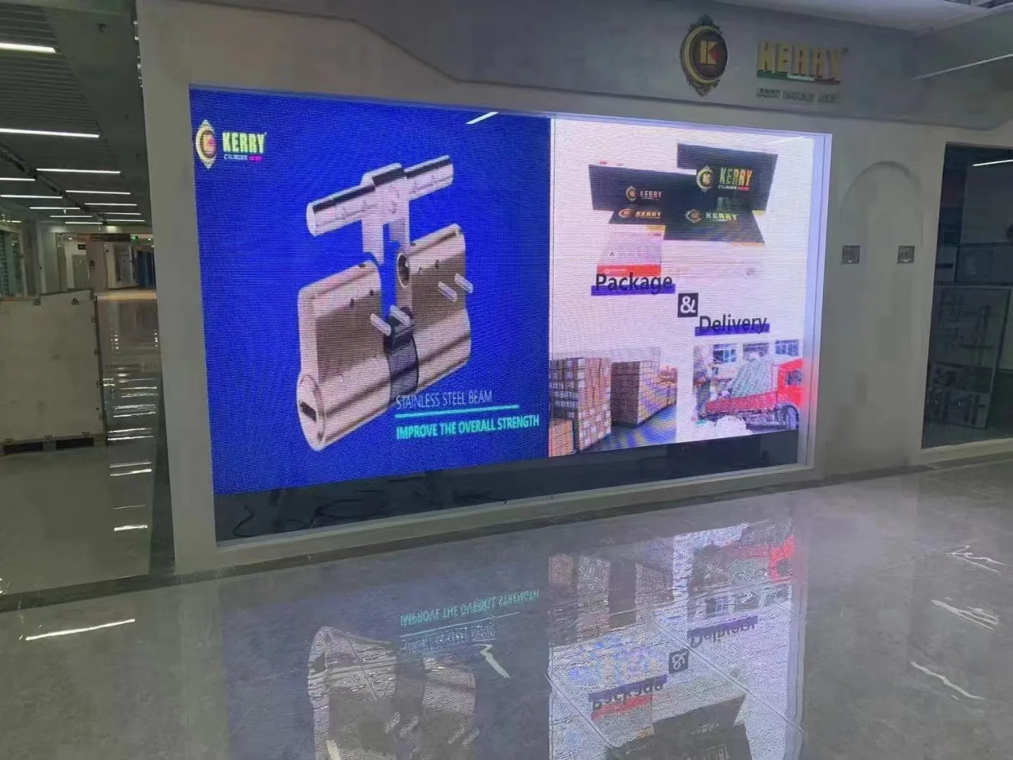 Chinese LED Advertising Digital Signage Displays RGB Led Screen Transparent Display Video TV Wall Indoor Customized