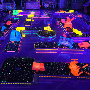 Mini-golf interactif lumineux, lumière fluorescente noire, simulateur de mini-golf lumineux, location pour aire de jeux pour enfants - Product Image 5