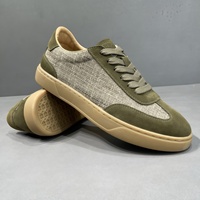 Nouvelles baskets basses en daim et lin patchwork à lacets, souples, respirantes, blanches, décontractées, pour homme, idéales pour les trajets quotidiens et les activités de plein air, avec blocs de couleur