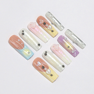 Vente en gros de <span class=keywords><strong>faux</strong></span> ongles longs carrés multicolores pour l'été, effet dégradé <span class=keywords><strong>pastel</strong></span>, avec papillon irisé 3D - Product Image 2