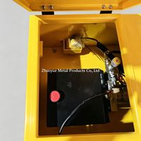 Châssis de remorque mobile VMS personnalisable en acier antirouille avec mât télescopique pour panneau d'avertissement routier à LED
