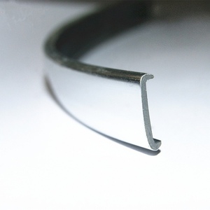 Shandong Top One Profils en plastique Extrusion <span class=keywords><strong>de</strong></span> plastique PVC <span class=keywords><strong>Profil</strong></span>é en PVC Extrusion <span class=keywords><strong>de</strong></span> pièce <span class=keywords><strong>Profil</strong></span> en PVC extrudé en plastique pour cadre <span class=keywords><strong>photo</strong></span> - Product Image 1