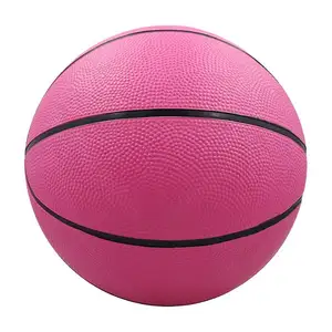 Sıcak satış ve yüksek kalite profesyonel gelişmiş PU deri boyutu 7 basketbol oyun ve eğlence için özel Logo ile