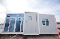 Maison conteneur hybride acier-bois extensible de 20 pieds avec 2-3 chambres et bureau intégrés, salle de bain haut de gamme, design moderne