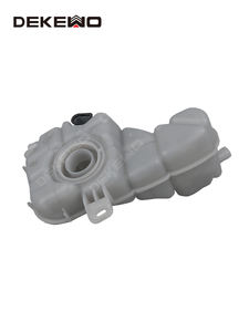 Pièces automobiles 4H0121403N 4H0121403H Réservoir d'expansion de liquide de refroidissement pour <span class=keywords><strong>AUDI</strong></span> A8 <span class=keywords><strong>S8</strong></span> (D4) 4.0TFSI 4.2TDI 6.3FSI - Product Image 1