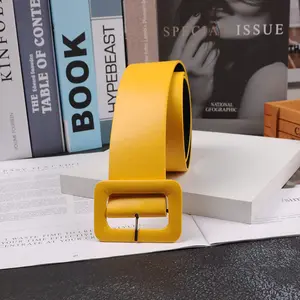 2019 nuovi accessori moda Casual femminile solido testa di plastica fibbia liscia elegante Color caramella cintura in pelle PU giallo