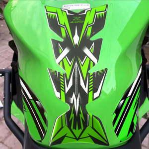 Pour <span class=keywords><strong>kawasaki</strong></span> z400 <span class=keywords><strong>moto</strong></span> 3d résine époxy goutte colle autocollant réservoir <span class=keywords><strong>de</strong></span> carburant décoratif coussin <span class=keywords><strong>de</strong></span> <span class=keywords><strong>protection</strong></span> réservoir pad - Product Image 6