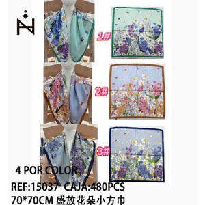Fazzoletto quadrato mini floreale 70x70 cm, sciarpa stampata per donna, accessorio moda - Product Image 1