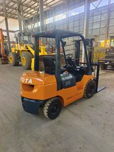 Venta directa para Toyota Carretilla elevadora diésel de 3 toneladas Carretilla elevadora de contenedores para combustión interna de comercio exterior - Product Image 4