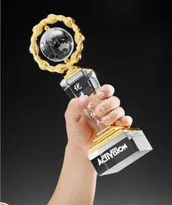 व्यक्तिगत अनुकूलन नई प्रतियोगिता फुटबॉल खेल या कंपनी घटना पुरस्कार ट्रॉफी धातु ग्लोब व्यापार उपहार