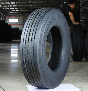 Pneus de camion de haute qualité, homologués DOT, 11r22.5, 295/75R22.5, en caoutchouc naturel, garantie 3 ans, usage commercial, US 18 Wheeler - Product Image 1