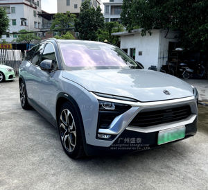 Sièges de voiture électriques en cuir de luxe VIP Aero Hycross inclinables en gros pour la vente - Product Image 4