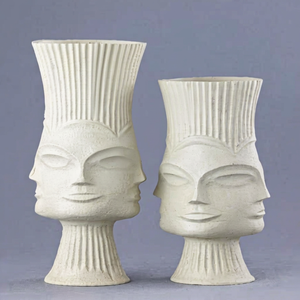 Ensemble de 2 vases à fleurs en fer forgé faits à la main, style côtier européen, élégants pots blancs pour la décoration intérieure et les événements - Product Image 1