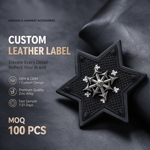 Étiquette personnalisée en cuir PU métallisé avec logo de marque pour pantalons de jogging, chapeaux de soleil, trousses de maquillage, châles en lin, baskets en cuir - Product Image 1