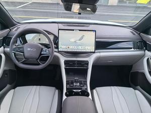 BYD <span class=keywords><strong>SONG</strong></span> PLUS EV 2025 USATO, Guida Intelligente, 520KM, Edizione Premium, 5 Porte, 5 Posti, SUV Compatto, Elettrico Puro, 2WD, Bianco su Beige - Product Image 4