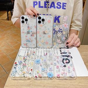 Étui pour iPhone avec imprimé floral mignon, étui de protection fin en TPU transparent avec paillettes époxy pour iPhone <span class=keywords><strong>13</strong></span> Pro Max 14 12 - Product Image 6
