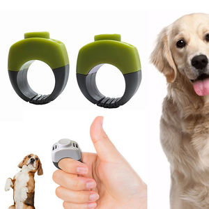 Tragbarer Fingerring-Klicker im Neuen Stil in Verschiedenen Farben für das Training von Hunden und Pferden zum Stoppen des Bellens - Product Image 2