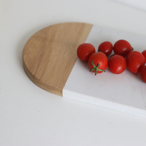 Eco-friendly Multiuso Ovale <span class=keywords><strong>In</strong></span> Legno di Acacia E il Taglio del <span class=keywords><strong>Marmo</strong></span> Bordo Piatto da Portata - Product Image 2