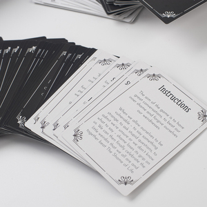 Пользовательские печатные черно-белые бумажные игровые карты с 2 палубами персонализированные игральные карты спортивные карты - Product Image 2