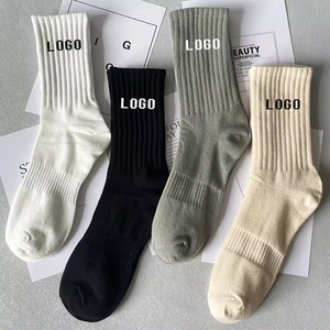 Calcetines Deportivos de Alta Calidad para Hombre, Tejidos Gruesos con Bordado, Acolchados y Personalizados, Venta al Por Mayor - Product Image 2