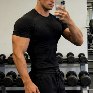 <span class=keywords><strong>T</strong></span>-<span class=keywords><strong>Shirt</strong></span> Sportiva da <span class=keywords><strong>Uomo</strong></span> per Palestra in Spandex/Nylon, Asciugatura Rapida, Maglia Senza Cuciture a Compressione, Traspirante, Vestibilità <span class=keywords><strong>Slim</strong></span>, Personalizzabile OEM - Product Image 3
