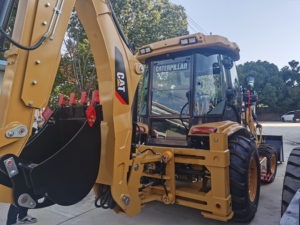 Japan Original for 420F <b>Backhoe</b> <b>Loader</b> 4x4 Wheel <b>Loader</b> with Euro5/EPA Engine and Hydraulic Pump - Product Image 5