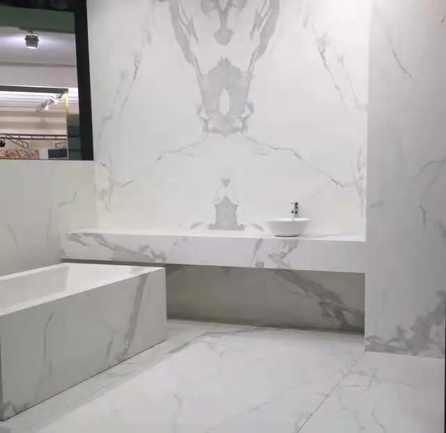Preço rico estoque italiano Carrara White Marble Tile telhas backsplash mármore carrara banheiro pia mármore