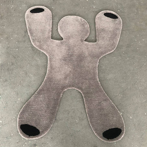 Tapis en acrylique tuftés à la main, logo personnalisé, tapis modernes découpés sur mesure, antidérapants, paillassons tuftés personnalisés à l'effigie d'anime, écologiques, extra épais - Product Image 1