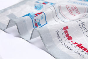 カスタムデザイン 高級感あふれる伝統模様 イエローホワイト バンダナ柄 シルクシフォン スクエアスカーフ 女性向けスタイリッシュハンカチーフ - Product Image 5