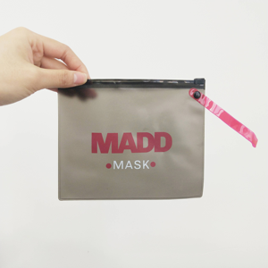 เป็นมิตรกับสิ่งแวดล้อม Recycable ฝ้าแบบพกพาพีวีซี EVA ถุงพลาสติกสำหรับ <span class=keywords><strong>N</strong></span>-<span class=keywords><strong>95</strong></span>หน้ากากจัดเก็บบรรจุภัณฑ์ที่มีซิปเลื่อนและจับ - Product Image 6