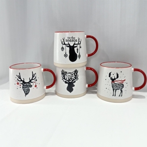 Tazas de Cerámica con Diseño de Reno Navideño, Proveedor Chino al por Mayor, Tazas de Cerámica con Asa Roja, Regalo de Navidad - Product Image 3