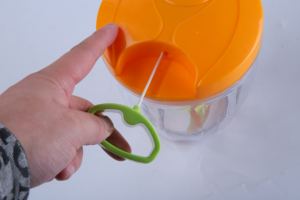 Picador de Ajo Manual con <span class=keywords><strong>Cuerda</strong></span>, <span class=keywords><strong>Picadora</strong></span> de Ajo Portátil, Cortador de Verduras Multifuncional para Cocina, Camping y Uso en Autocaravanas - Product Image 5