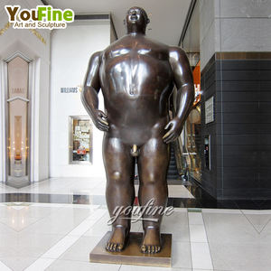 Sculpture en bronze Botero célèbre, représentant une femme corpulente et un cygne, pour l'extérieur, à vendre - Product Image 6