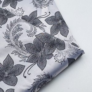 Tela Satén Transpirable y Ecológica 100% Poliéster, 120GSM, Antiarrugas, Tejido Jacquard Elástico para Forro <span class=keywords><strong>de</strong></span> <span class=keywords><strong>Vestidos</strong></span> <span class=keywords><strong>de</strong></span> <span class=keywords><strong>Novia</strong></span> y Niñas - Product Image 3