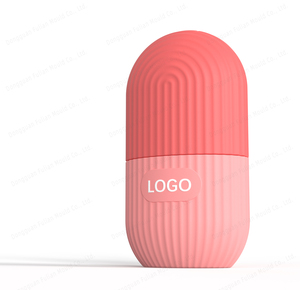 Rodillo Facial de Silicona para el Cuidado de la Piel, Hecho en Casa, con Cubos de Hielo - Product Image 5