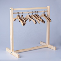 Support de Vêtements Créatif en Bois Fait Main pour Poupée, Mini Porte-Manteau Éducatif pour Poupée de 20 cm, Accessoires pour Poupée BJD