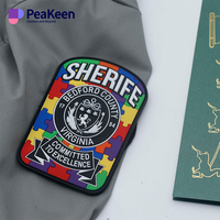 PeaKeen personnalisé gaufré à repasser sur caoutchouc souple PVC étiquette de vêtement patch en caoutchouc vêtements vêtements caoutchouc Logo 3D Silicone PVC Logo