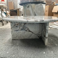 Grande dalle de marbre blanc Arabescato poli naturel pour comptoir de bar, table d'appoint, salle de bain, escalier - Design moderne