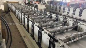 금속 시트 타일 만들기 Mks 750bl 루핑 볼트리스 시스템 롤 성형 지붕 패널 기계 - Product Image 5