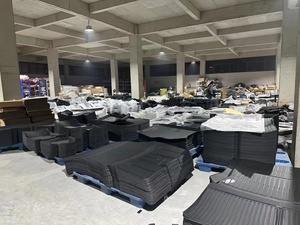 Fabrica China <span class=keywords><strong>venta</strong></span> al por mayor accesorios para suministros de alfombrillas coche de lujo para coche - Product Image 4