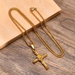 Zierliche Christian Edelstahl <span class=keywords><strong>Rose</strong></span> Cross Anhänger Halskette Männer Frauen Hip Hop Schmuck 18 Karat vergoldete Kruzifix Kette Halskette - Product Image 4