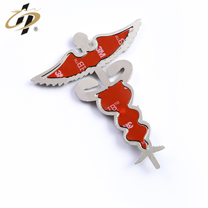 Personalizado diseño de alas cromado 3d grabado metal emblema de coche - Product Image 3