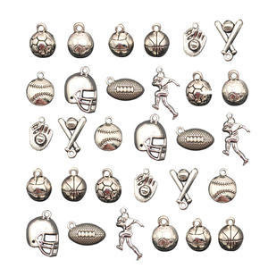 Football basket volley-ball pendentif baseball olive pendentif athlète casque bricolage rétro alliage bijoux accessoires - Product Image 5