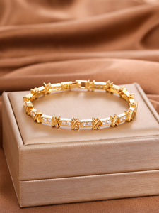 Bracelet à maillons géométriques en alliage de cuivre plaqué or rose avec zircon pour femme, bijoux de fête minimalistes et luxueux - Product Image 3