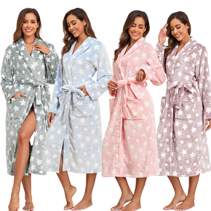 Elegante y Lujoso Bata de Dormir de Franela Térmica Transpirable Estampada para Mujer, Manga Larga, Cuello en V, Largo Completo - Product Image 1