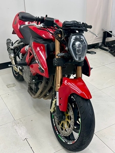 Bennali Huanglong 600 - Motocicleta Deportiva <span class=keywords><strong>de</strong></span> Gasolina <span class=keywords><strong>de</strong></span> <span class=keywords><strong>Segunda</strong></span> <span class=keywords><strong>Mano</strong></span>. Acabado <span class=keywords><strong>de</strong></span> Pintura Original. Garantía <span class=keywords><strong>de</strong></span> Calidad. - Product Image 5