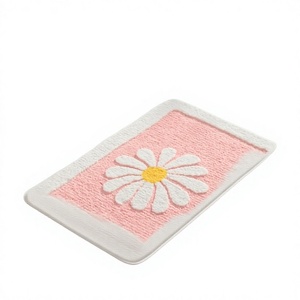 Tapis de bain de luxe en coton de qualité supérieure, motif floral, écologique, antidérapant, absorbant, lavable en machine, tapis de sol ITHL - Product Image 1