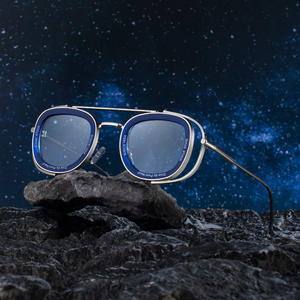 Gafas de Sol Metálicas para Hombre ZS-98319, Ovaladas, Lentes de PC con Protección UV400, Montura Negra, Estilo Conducción, Retro Europeo Americano - Product Image 1